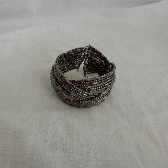 Gray Beaded Bracelet - Costume Jewelry - Picture 4 of 5